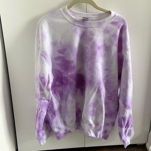 Gildan purple tie dye sweatshirt